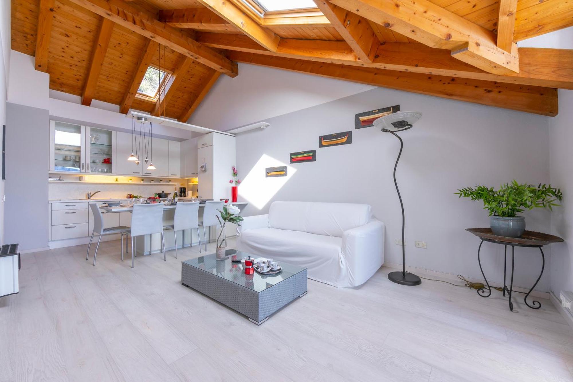 Blu Lake Apartment On Ghiffa Beach - Happy Rentals Exterior foto